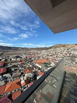 Satılır 2 otaqlı mənzil 75 m²