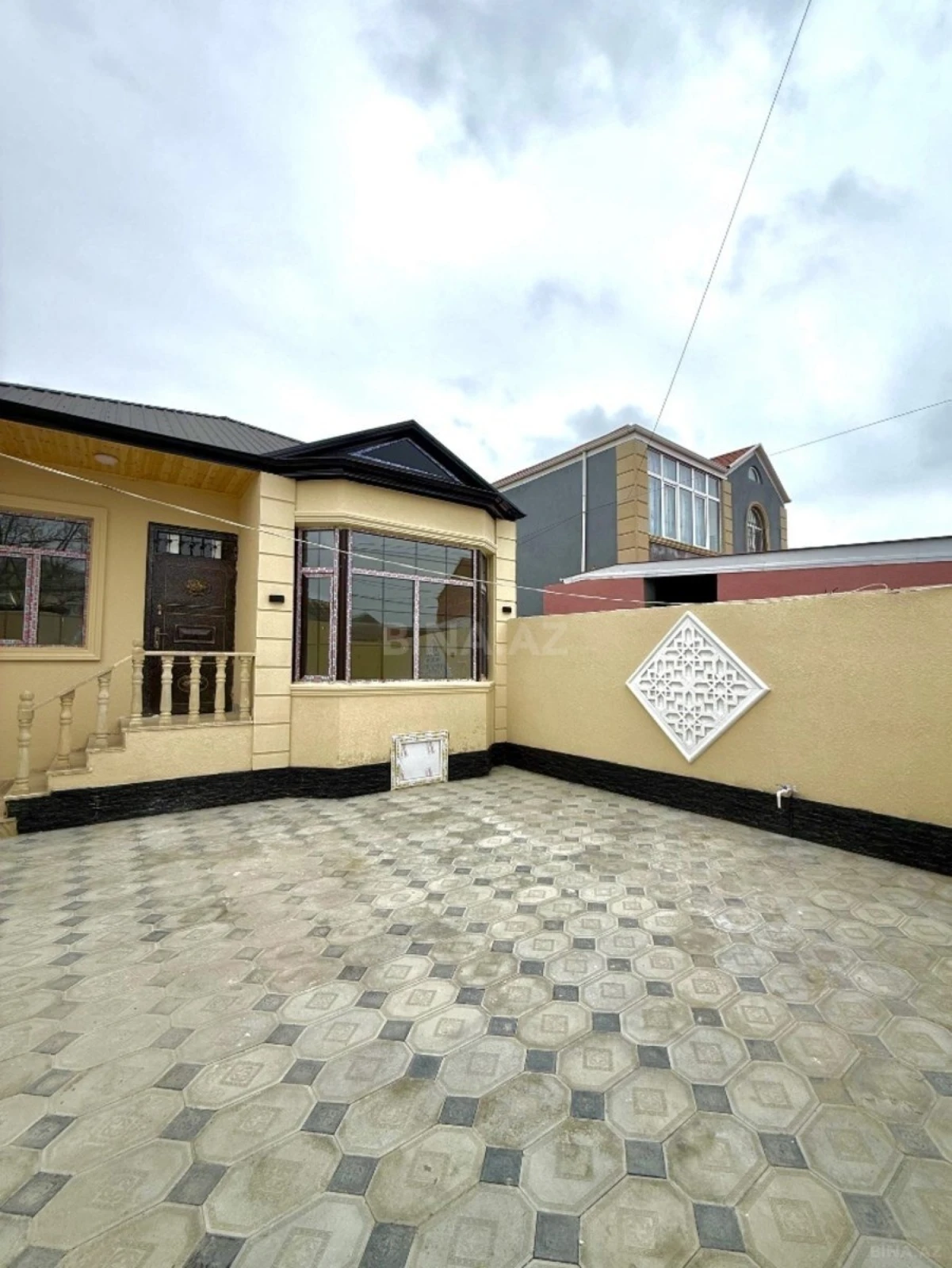 Satılır 3 otaqlı həyət evi 77 m²