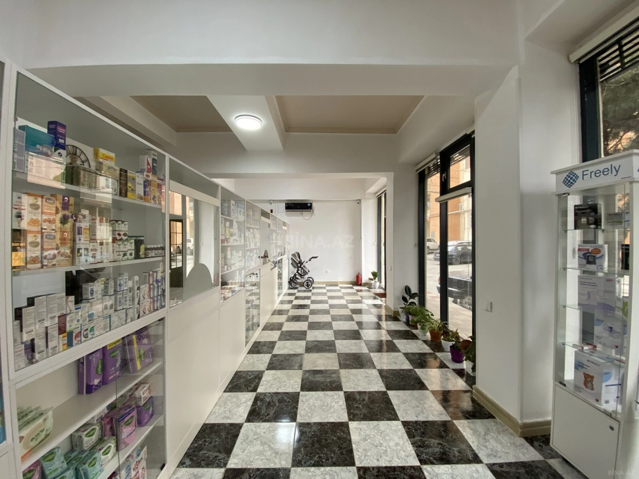 Kirayə verilir obyekt 77 m²