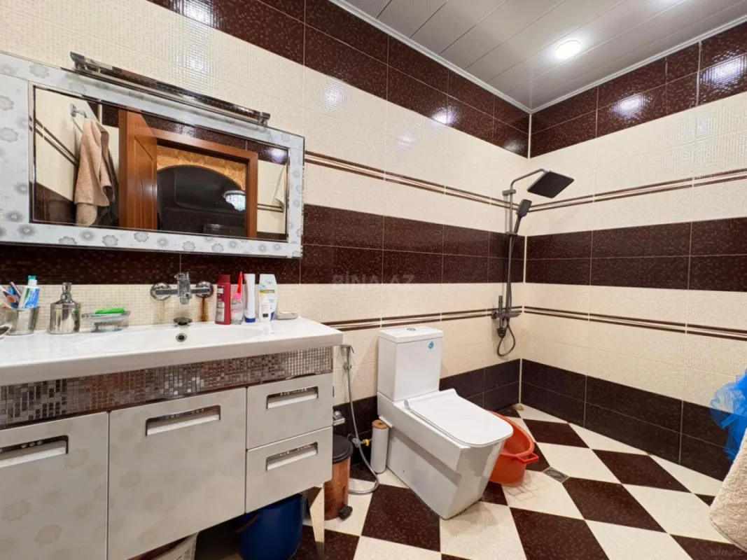 Satılır 2 otaqlı mənzil 105 m²