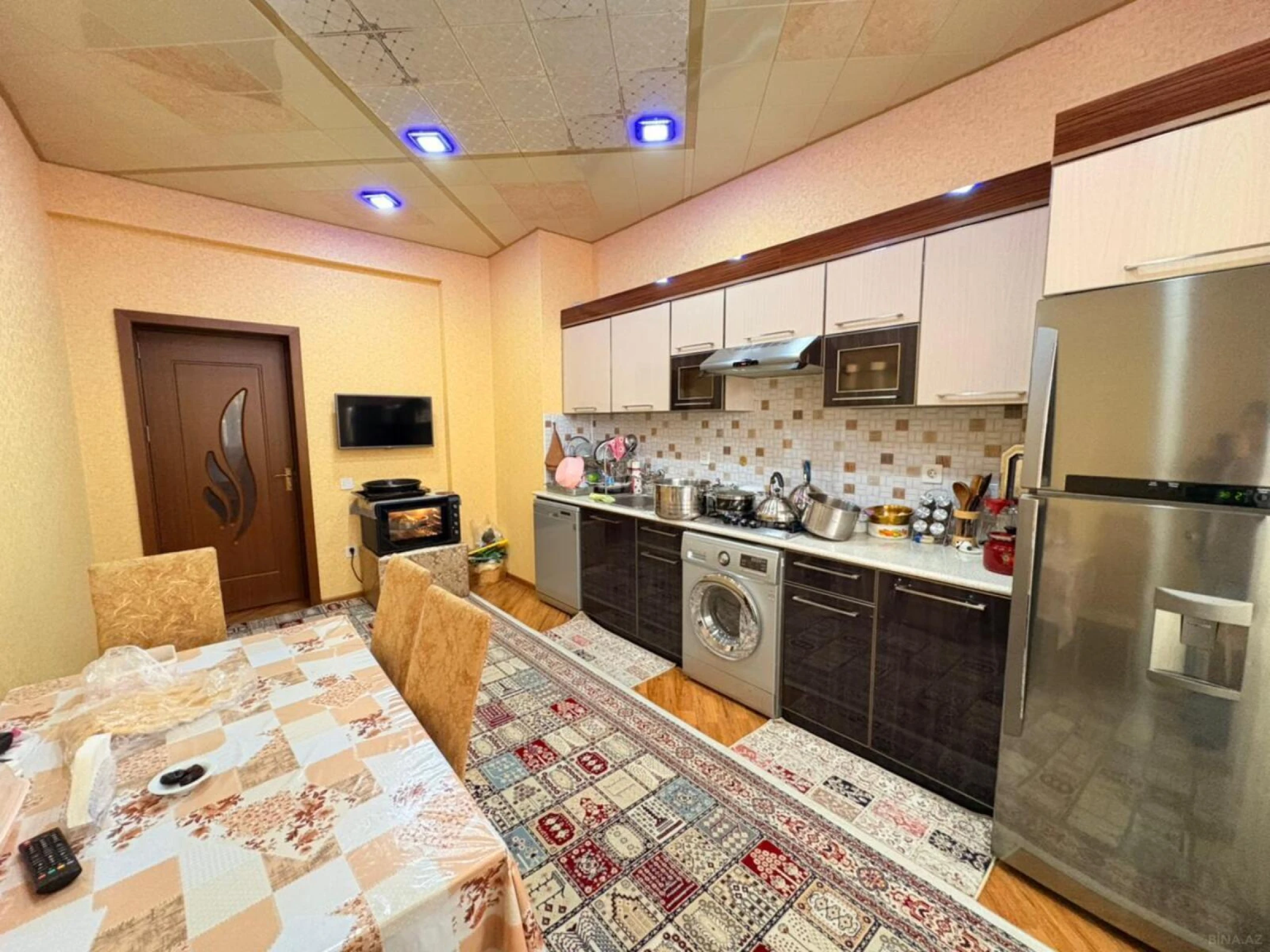 Satılır 2 otaqlı mənzil 105 m²
