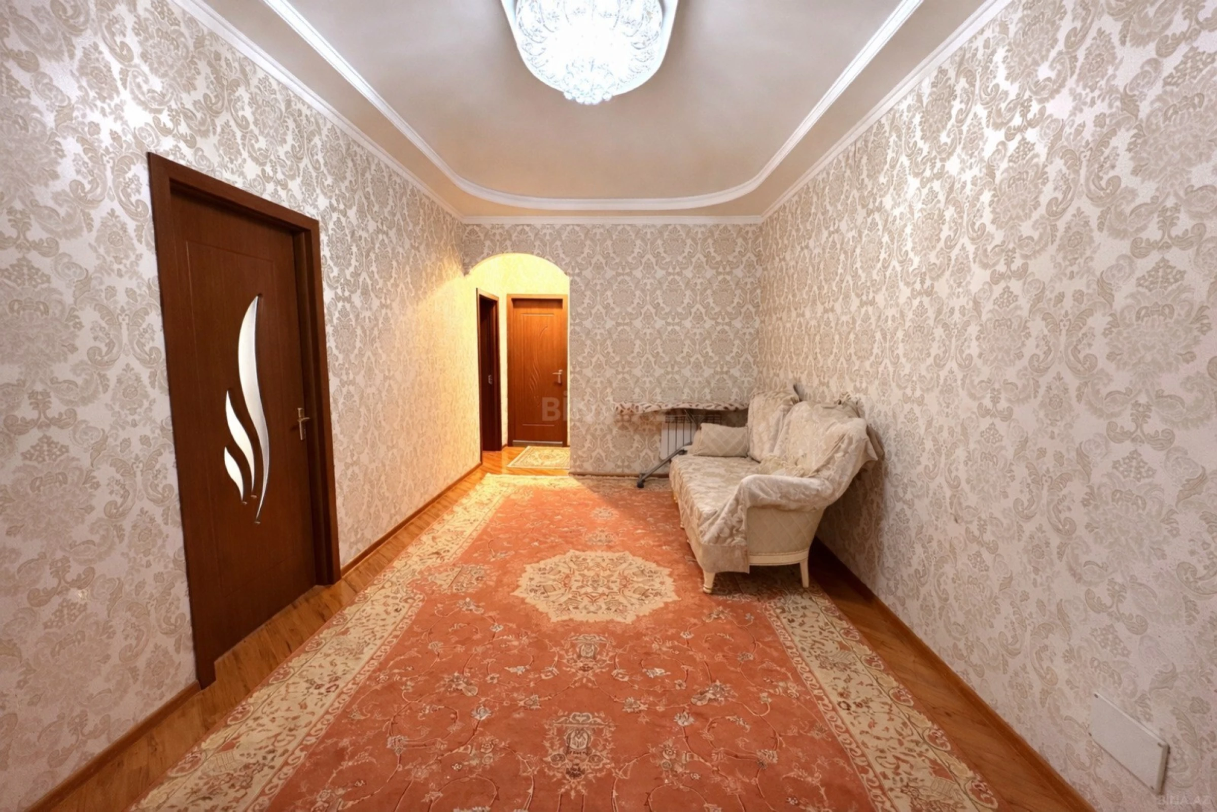 Satılır 2 otaqlı mənzil 105 m²