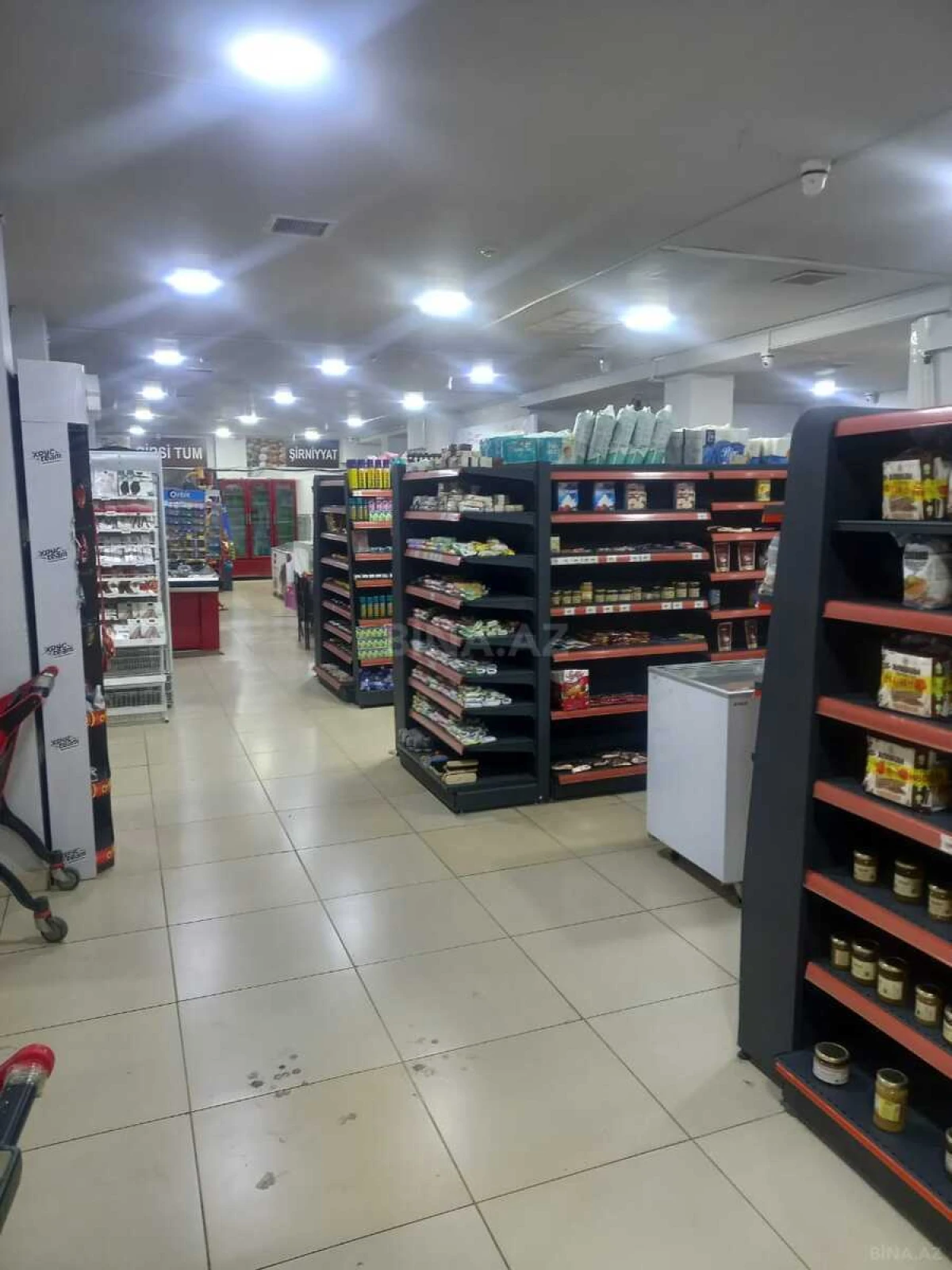 Satılır obyekt 1200 m²