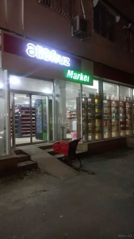 Satılır obyekt 1200 m²