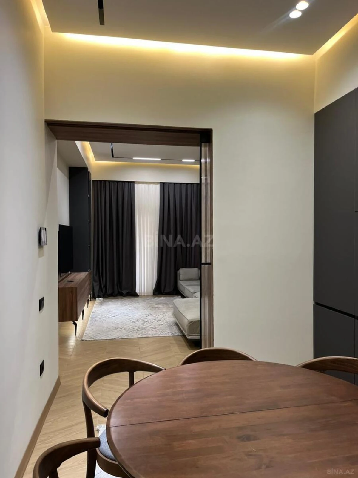 Satılır 2 otaqlı mənzil 65 m²