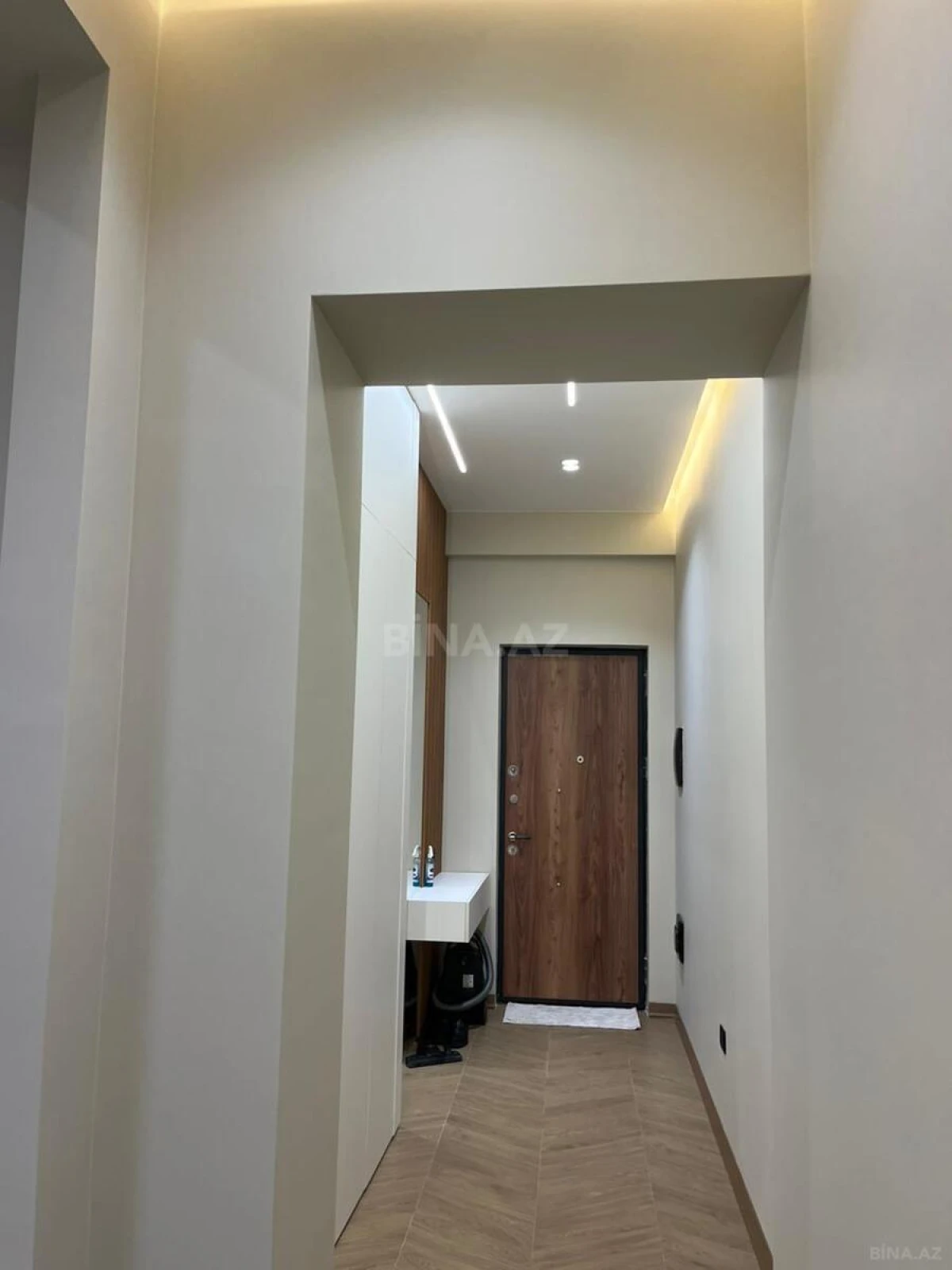 Satılır 2 otaqlı mənzil 65 m²