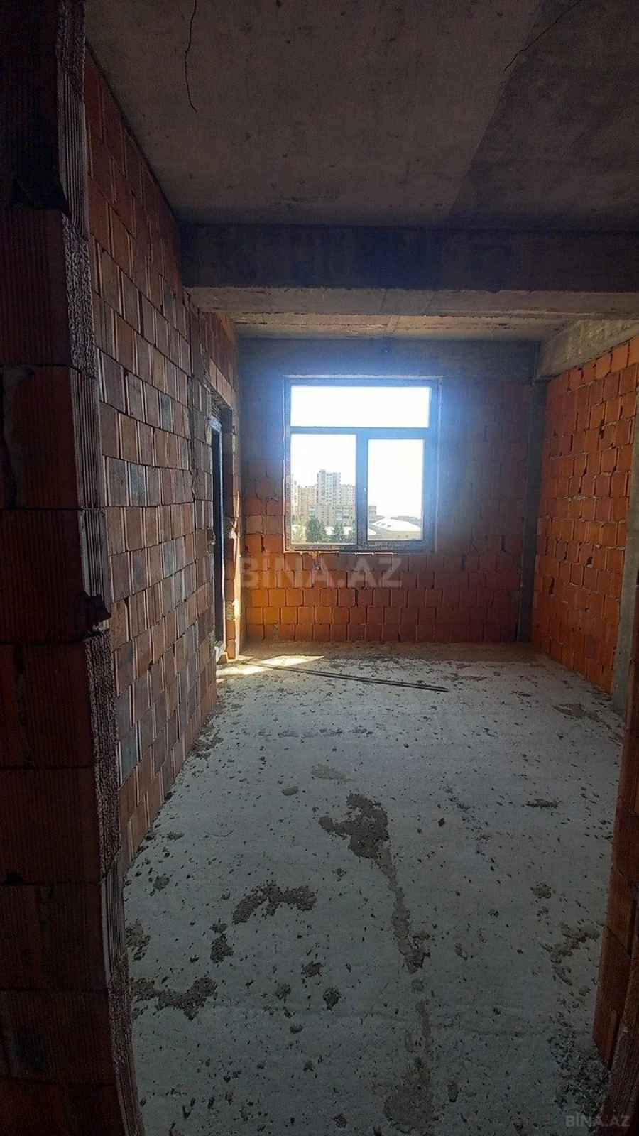 Satılır 3 otaqlı mənzil 112 m²