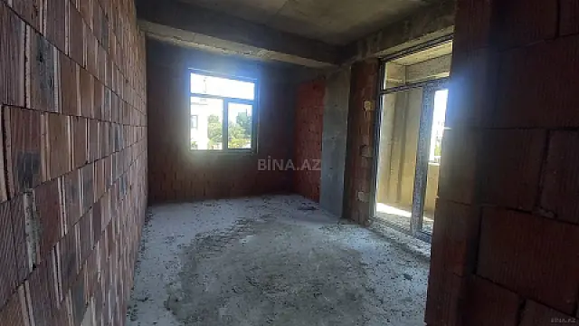 Satılır 3 otaqlı mənzil 112 m²