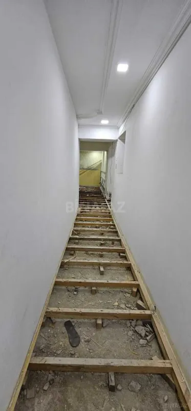 Kirayə verilir obyekt 320 m²