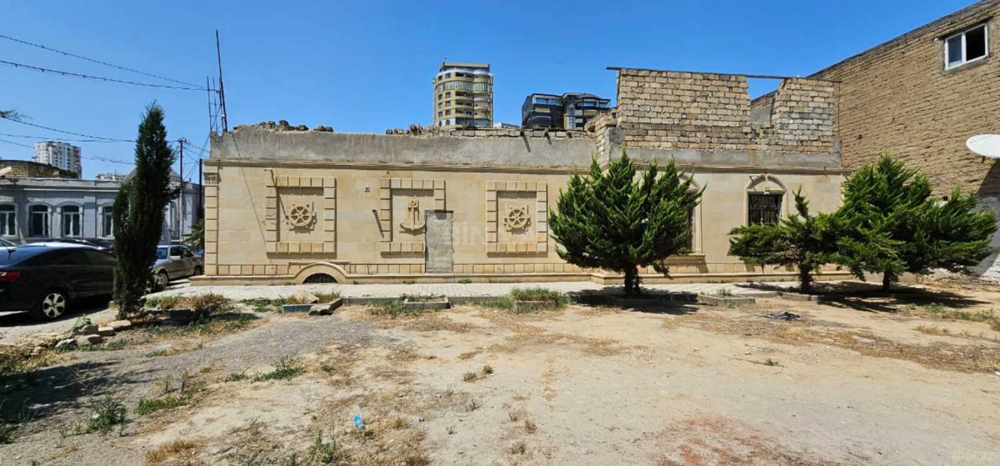 Kirayə verilir obyekt 320 m²