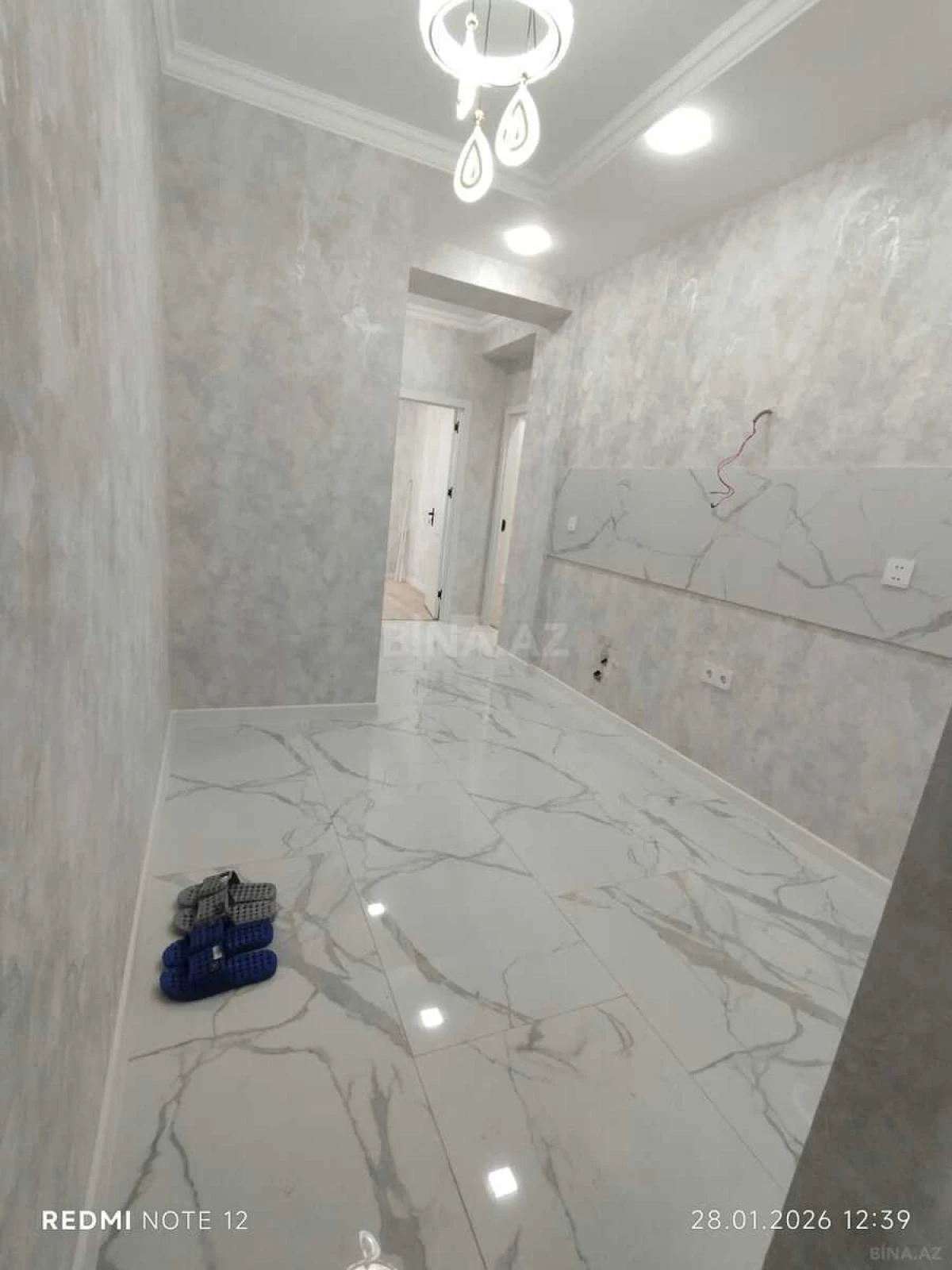 Satılır 2 otaqlı mənzil 53 m²