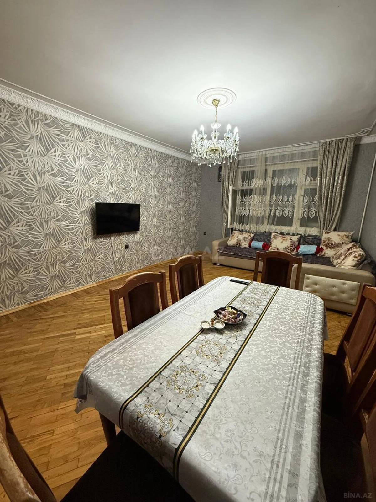 Kirayə verilir 4 otaqlı mənzil 110 m²