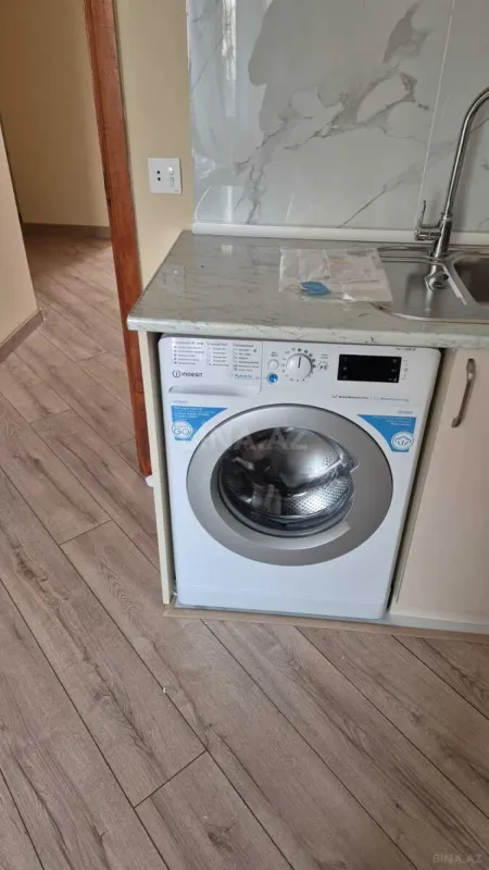 Satılır 2 otaqlı mənzil 70 m²