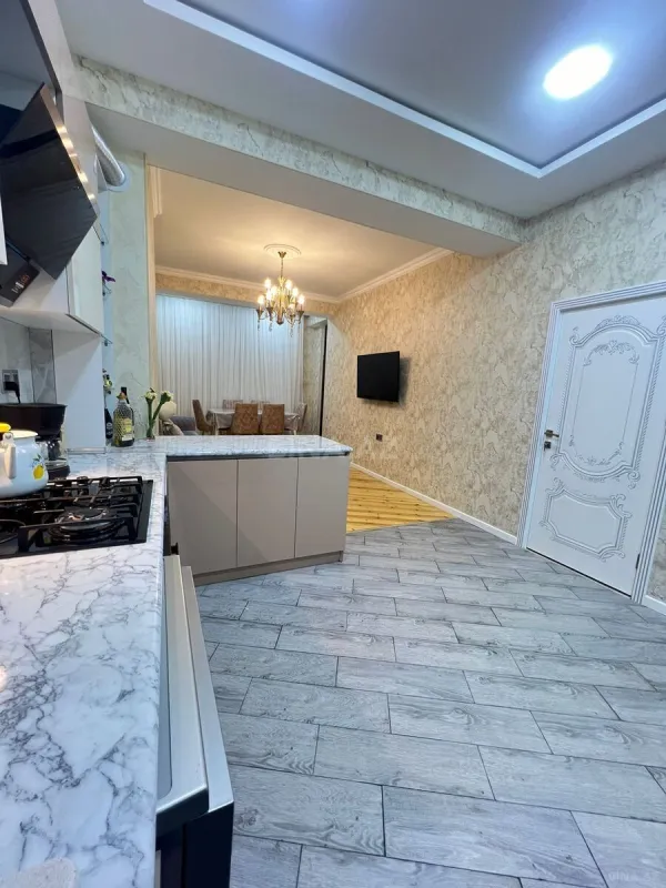 Kirayə verilir 2 otaqlı mənzil 64 m²
