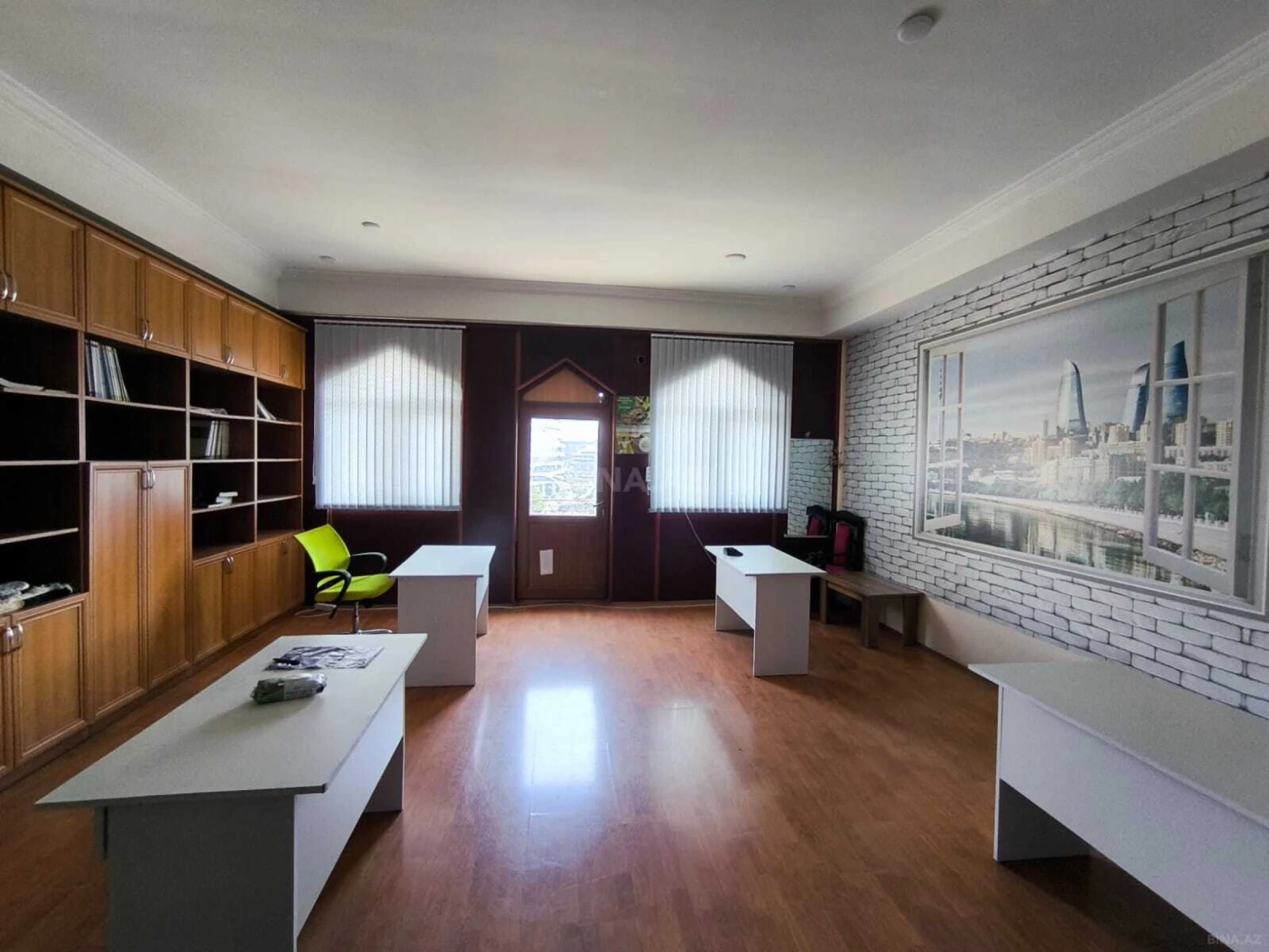 Kirayə verilir 1 otaqlı ofis 45 m²