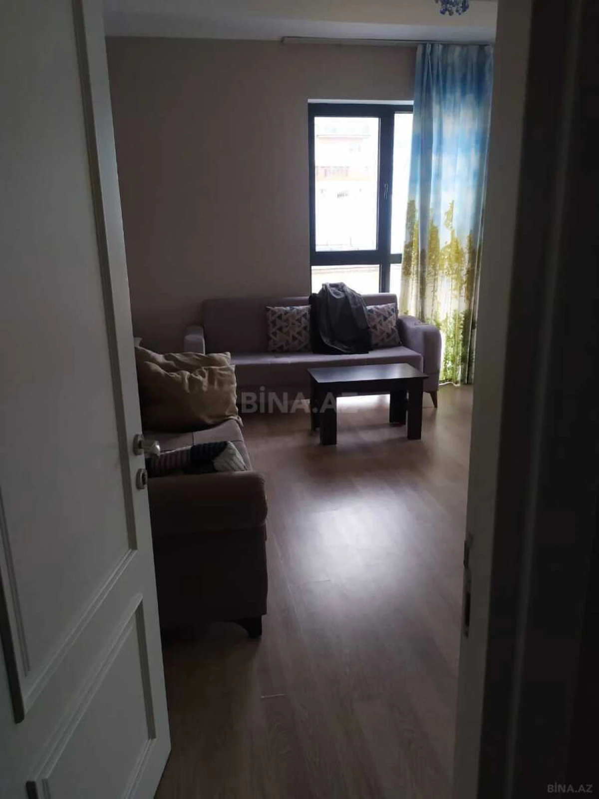 Kirayə verilir 2 otaqlı mənzil 87 m²