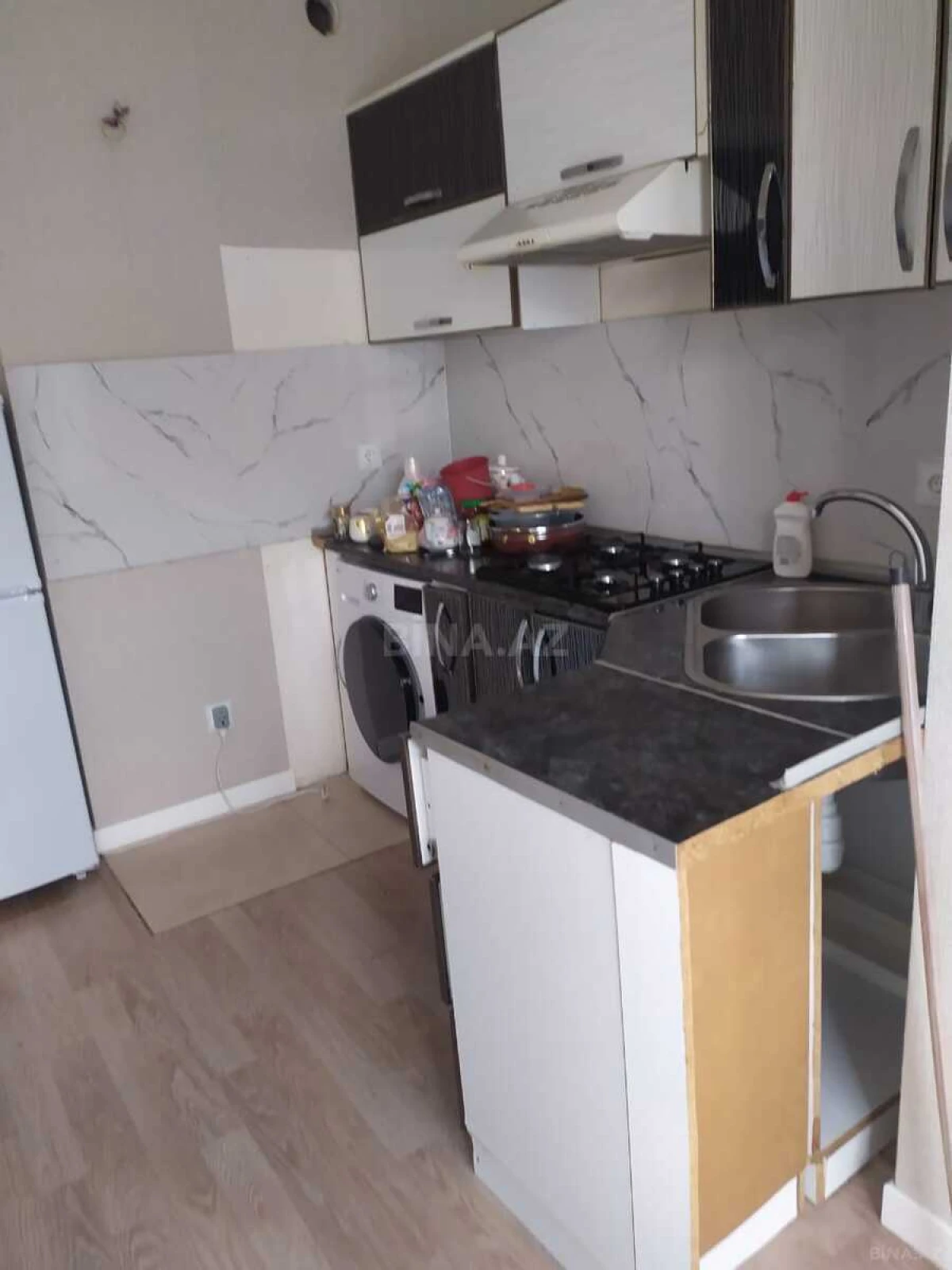 Kirayə verilir 2 otaqlı mənzil 87 m²