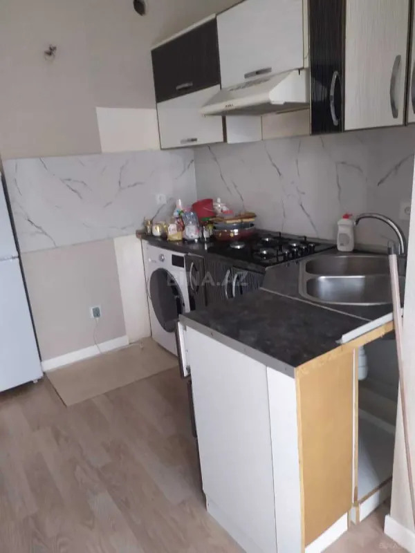 Kirayə verilir 2 otaqlı mənzil 87 m²