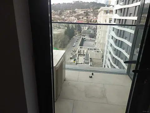 Kirayə verilir 2 otaqlı mənzil 87 m²