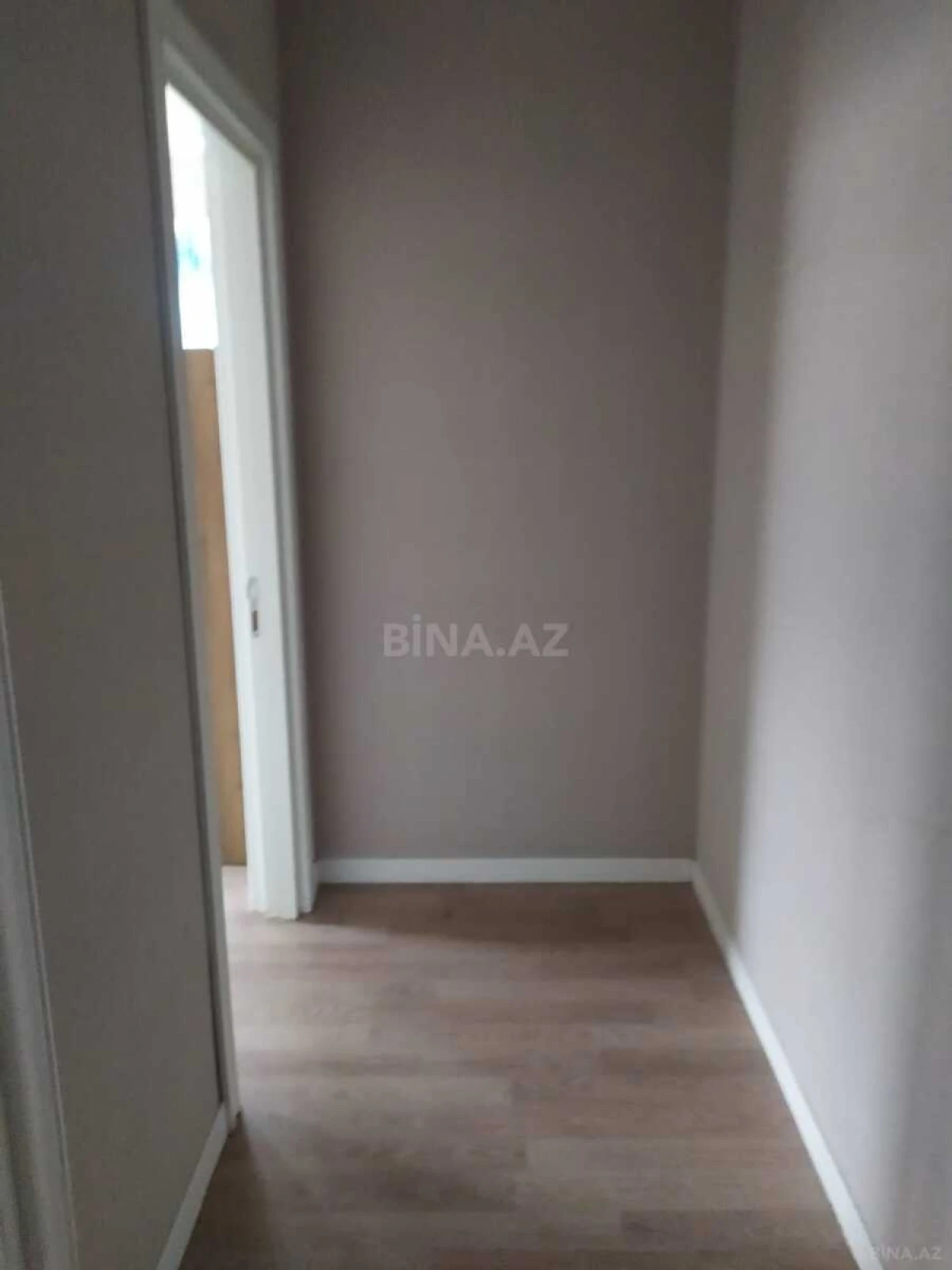 Kirayə verilir 2 otaqlı mənzil 87 m²