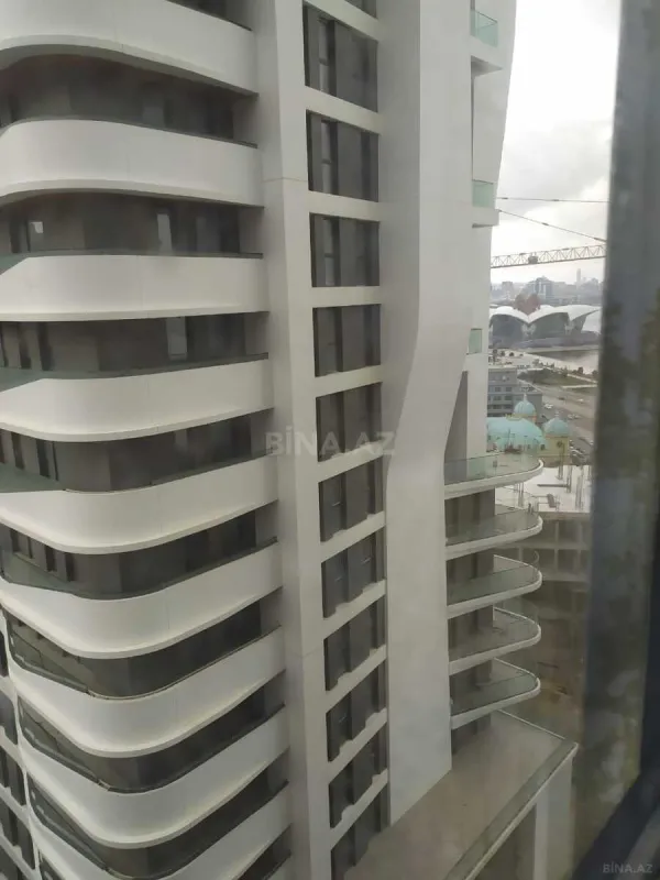 Kirayə verilir 2 otaqlı mənzil 87 m²