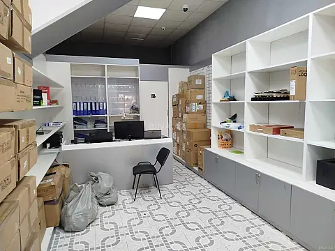 Satılır obyekt 100 m²