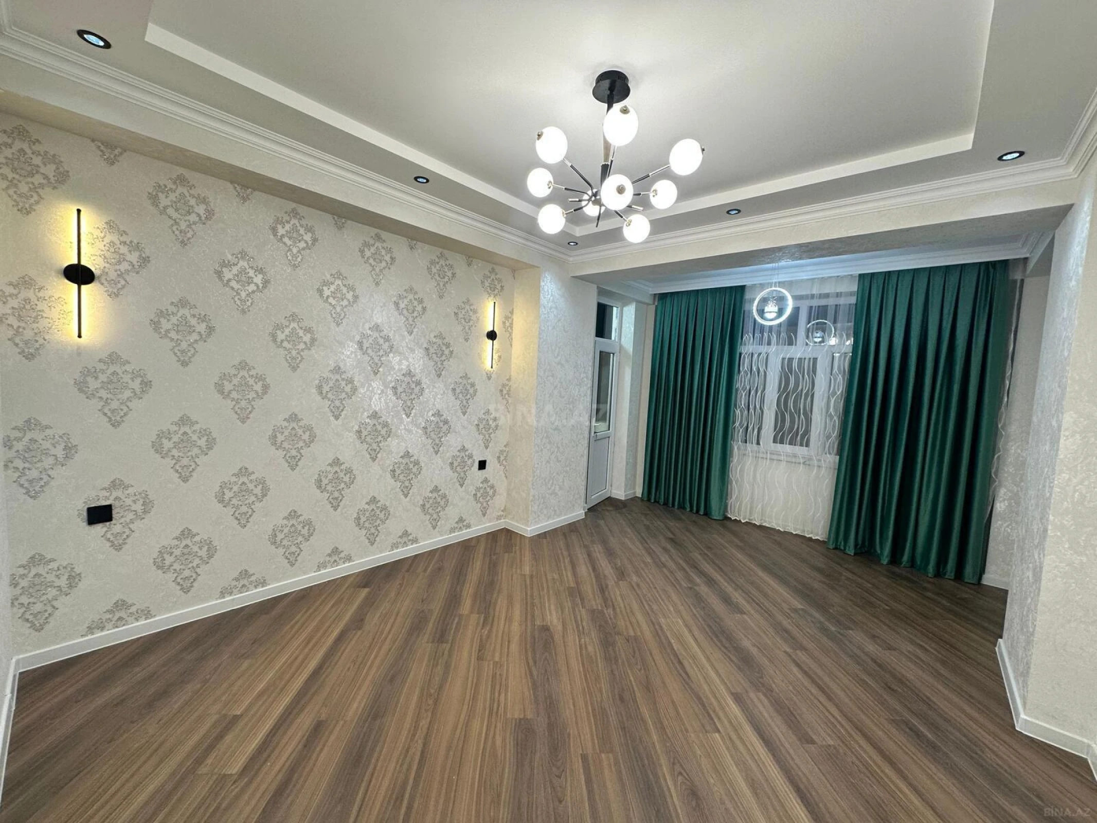 Satılır 3 otaqlı mənzil 105 m²