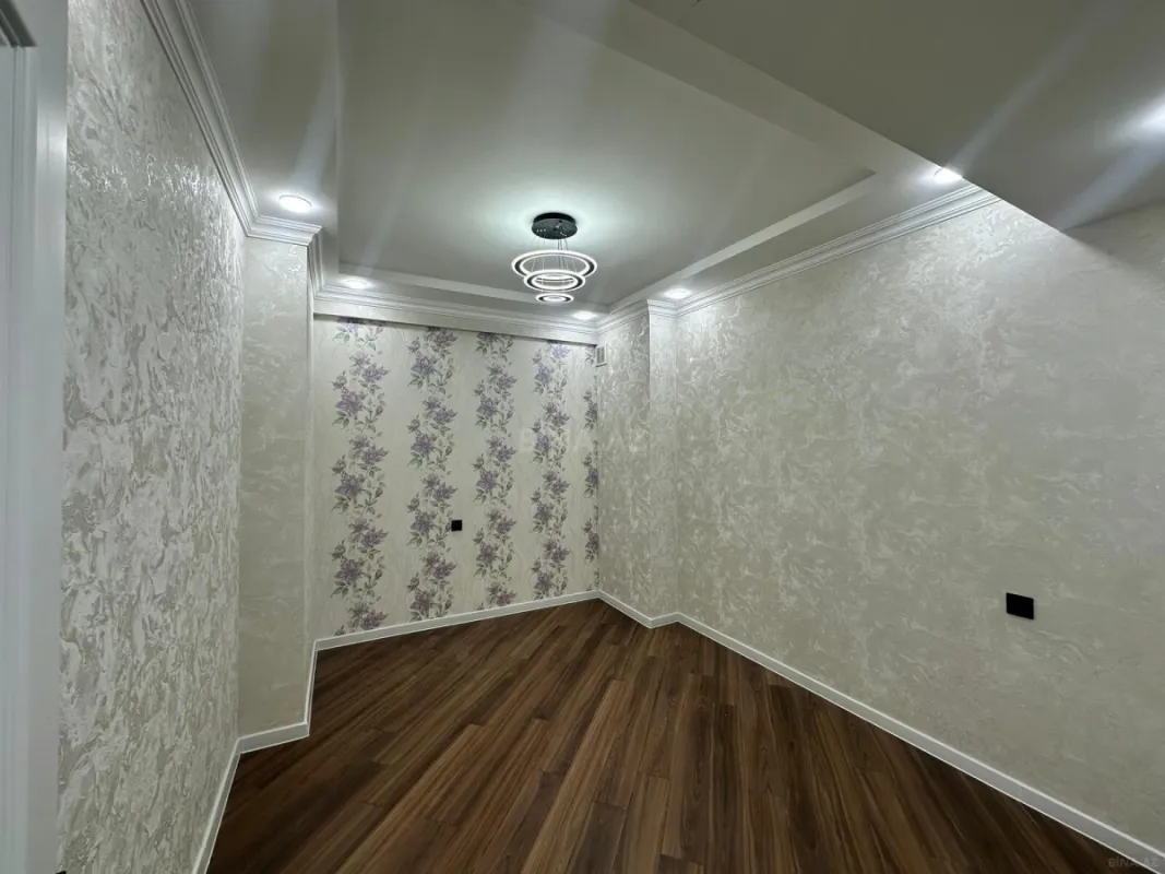 Satılır 3 otaqlı mənzil 105 m²