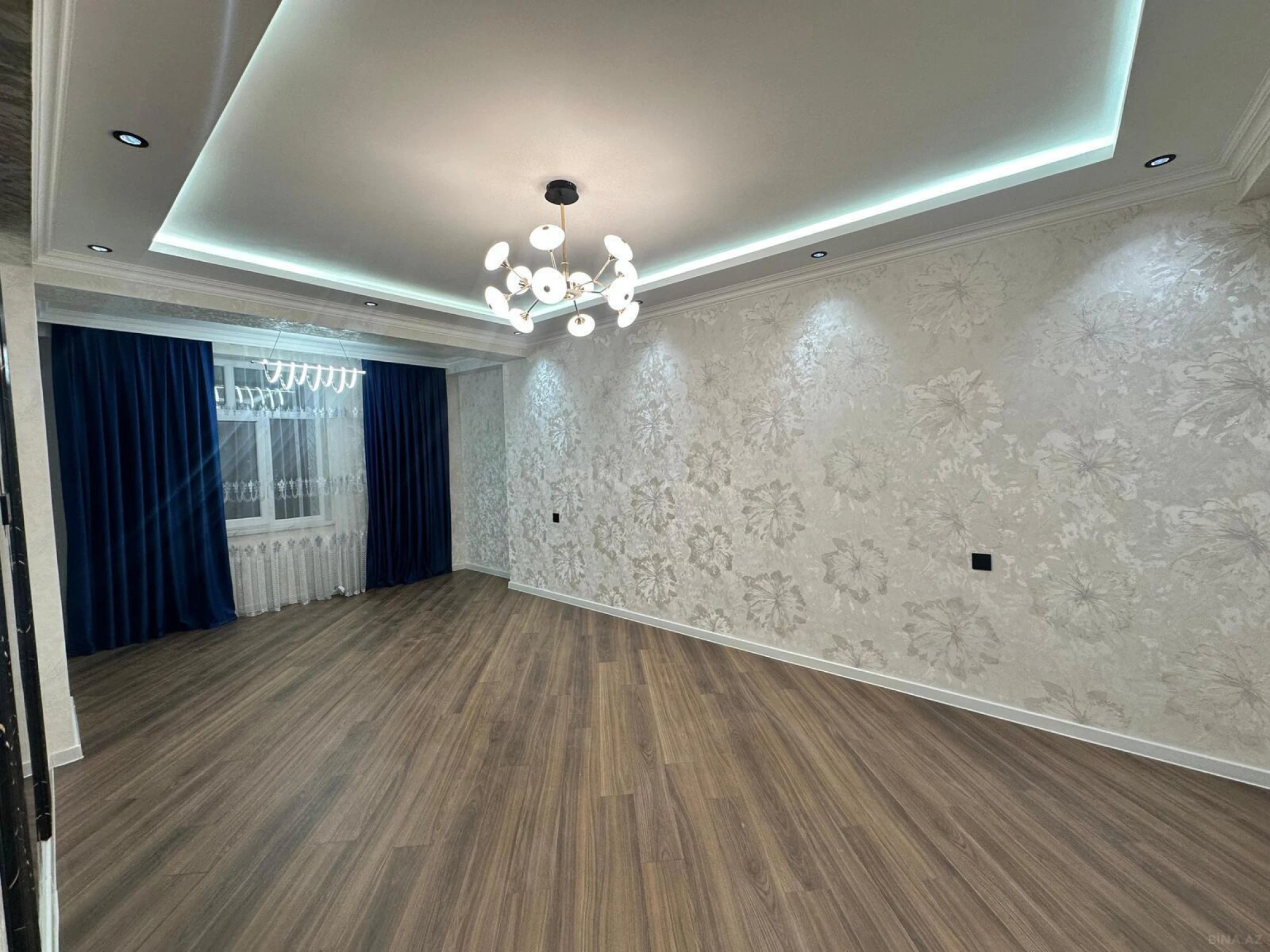 Satılır 3 otaqlı mənzil 105 m²