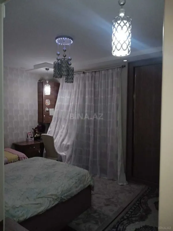 Satılır 3 otaqlı mənzil 110 m²