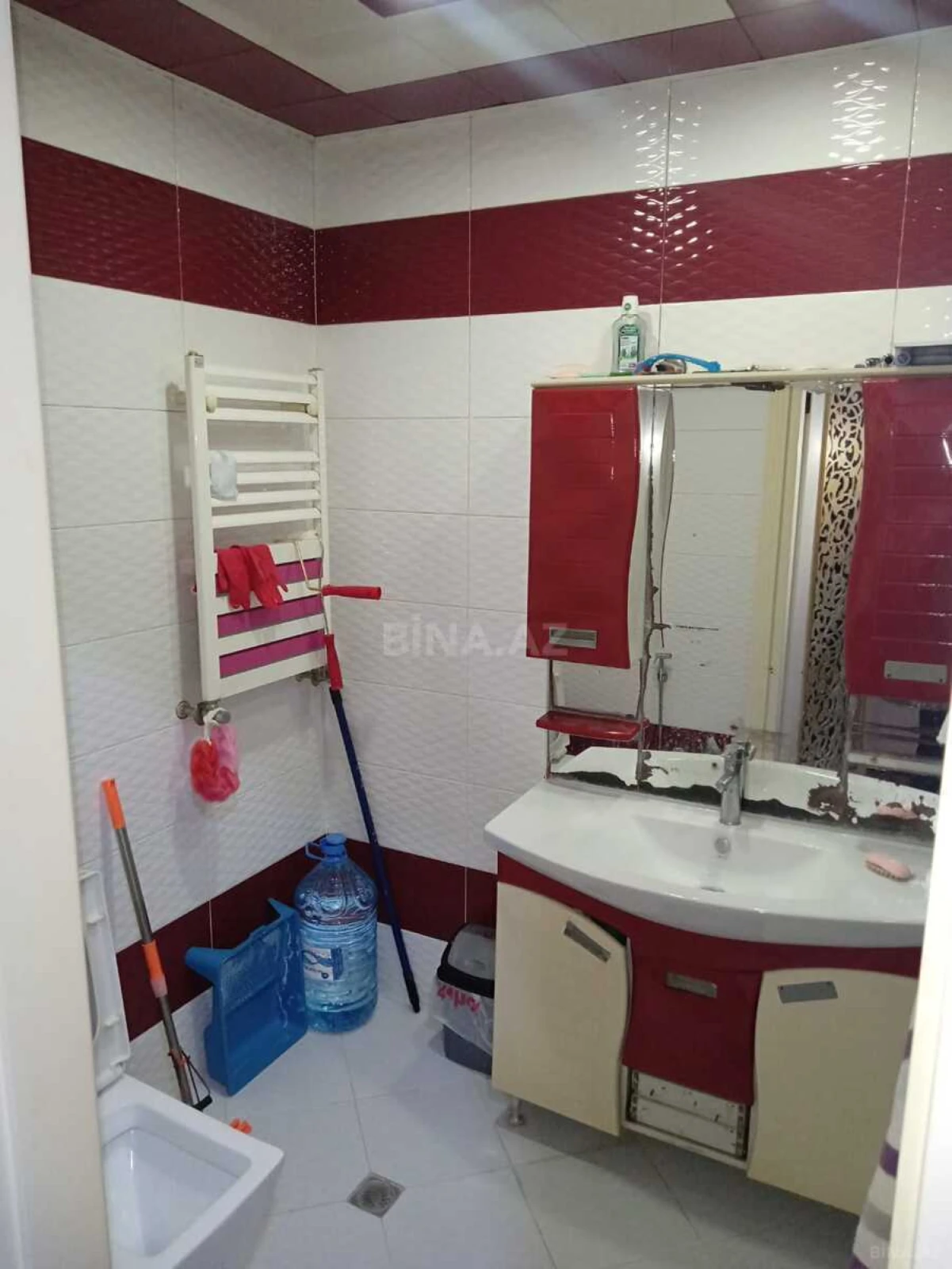 Satılır 3 otaqlı mənzil 110 m²