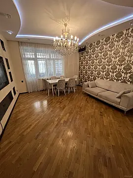 Kirayə verilir 2 otaqlı mənzil 82 m²