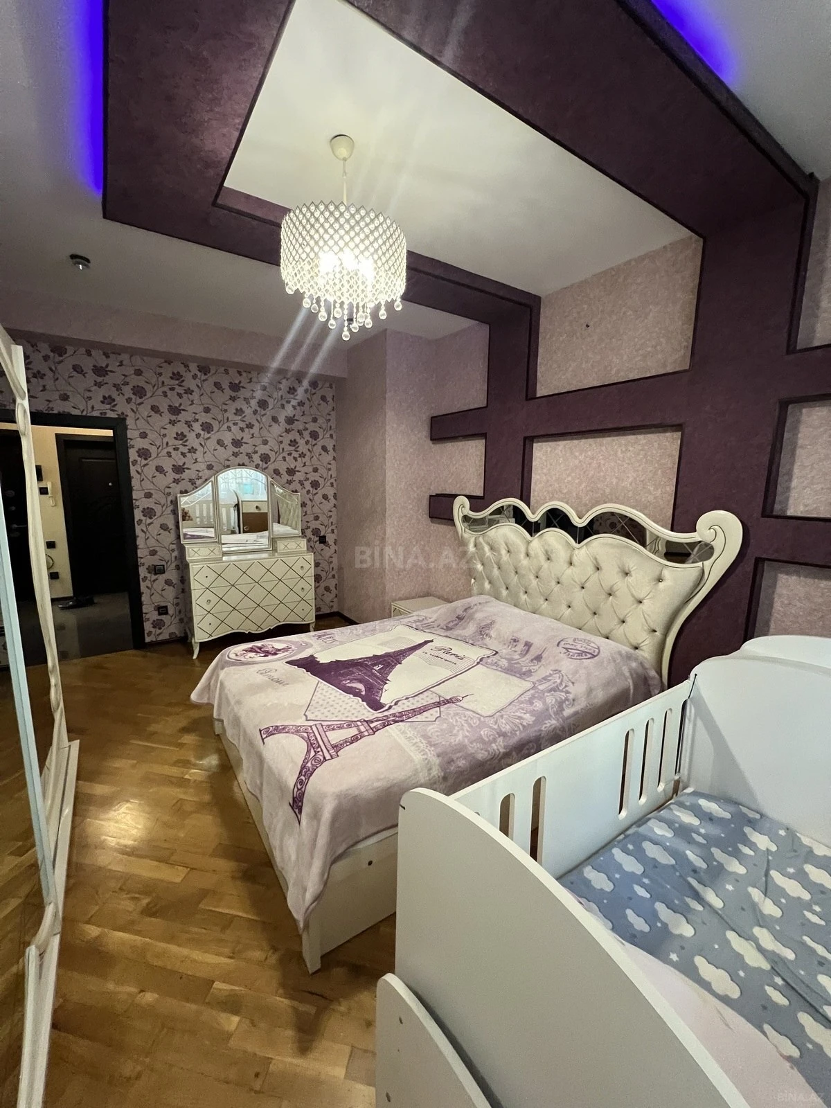 Kirayə verilir 2 otaqlı mənzil 82 m²