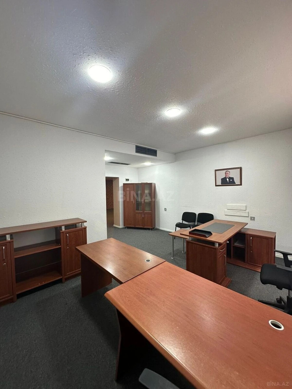 Kirayə verilir 3 otaqlı ofis 150 m²