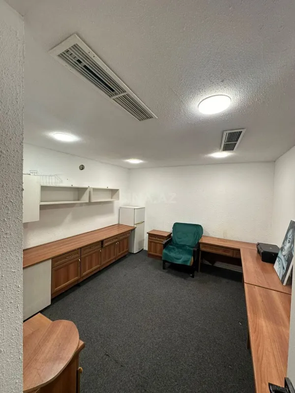 Kirayə verilir 3 otaqlı ofis 150 m²