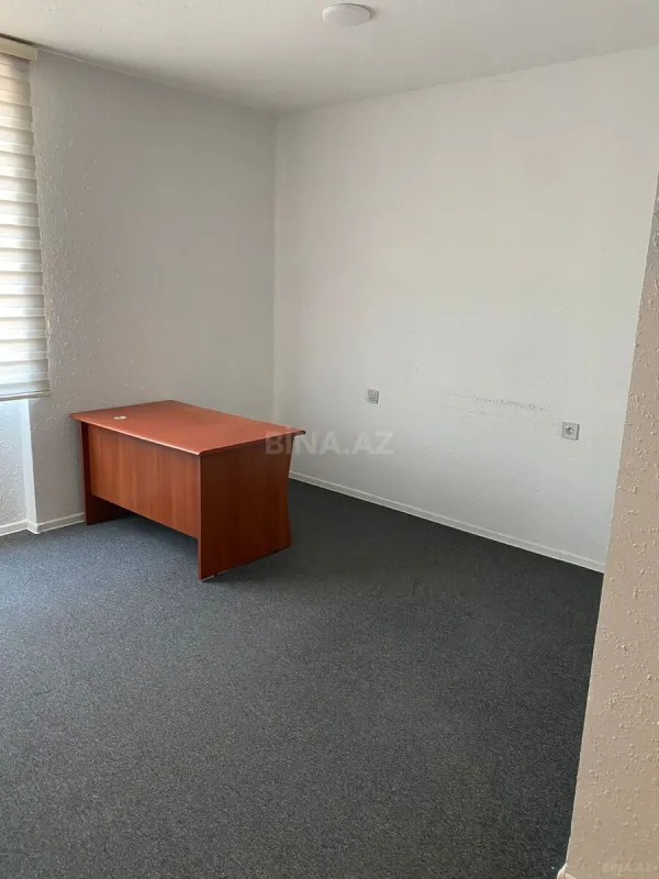 Kirayə verilir 3 otaqlı ofis 150 m²
