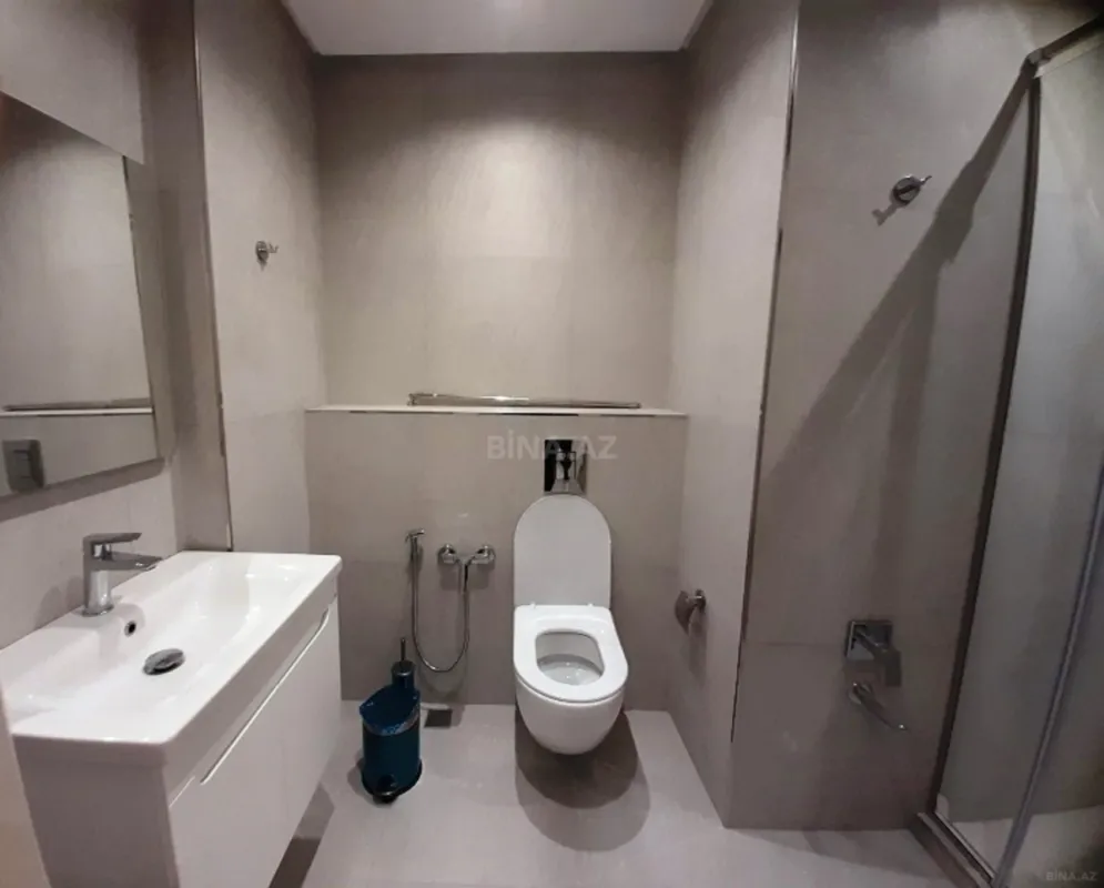 Kirayə verilir 4 otaqlı mənzil 220 m²