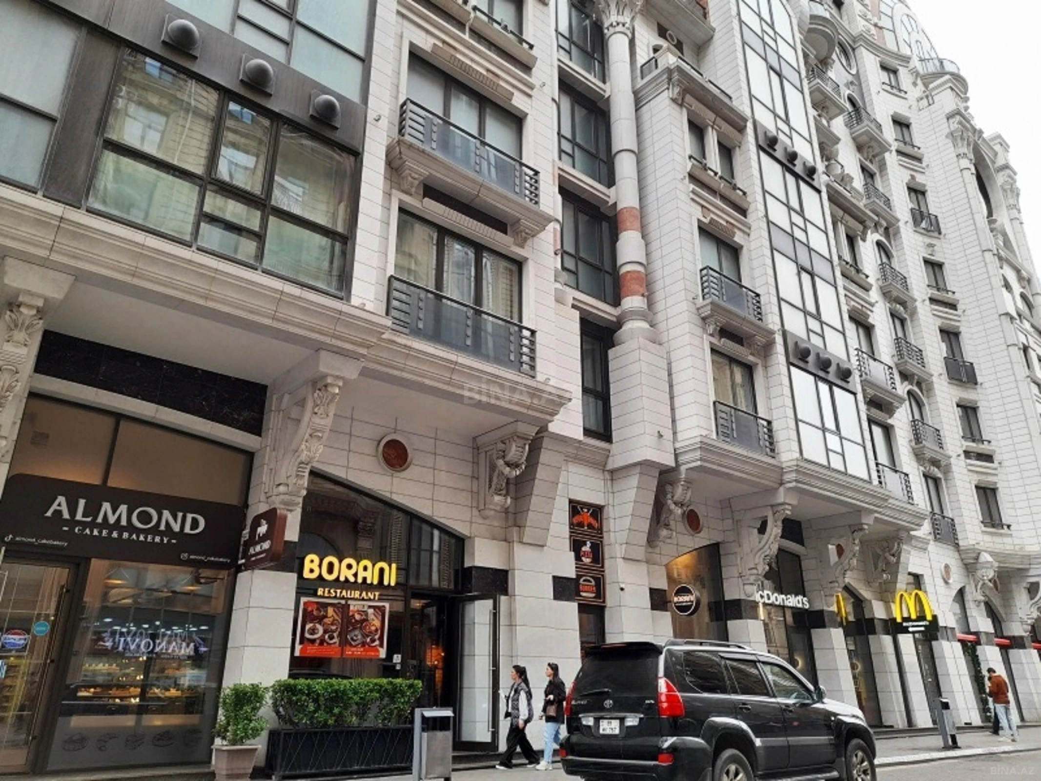 Kirayə verilir 4 otaqlı mənzil 220 m²