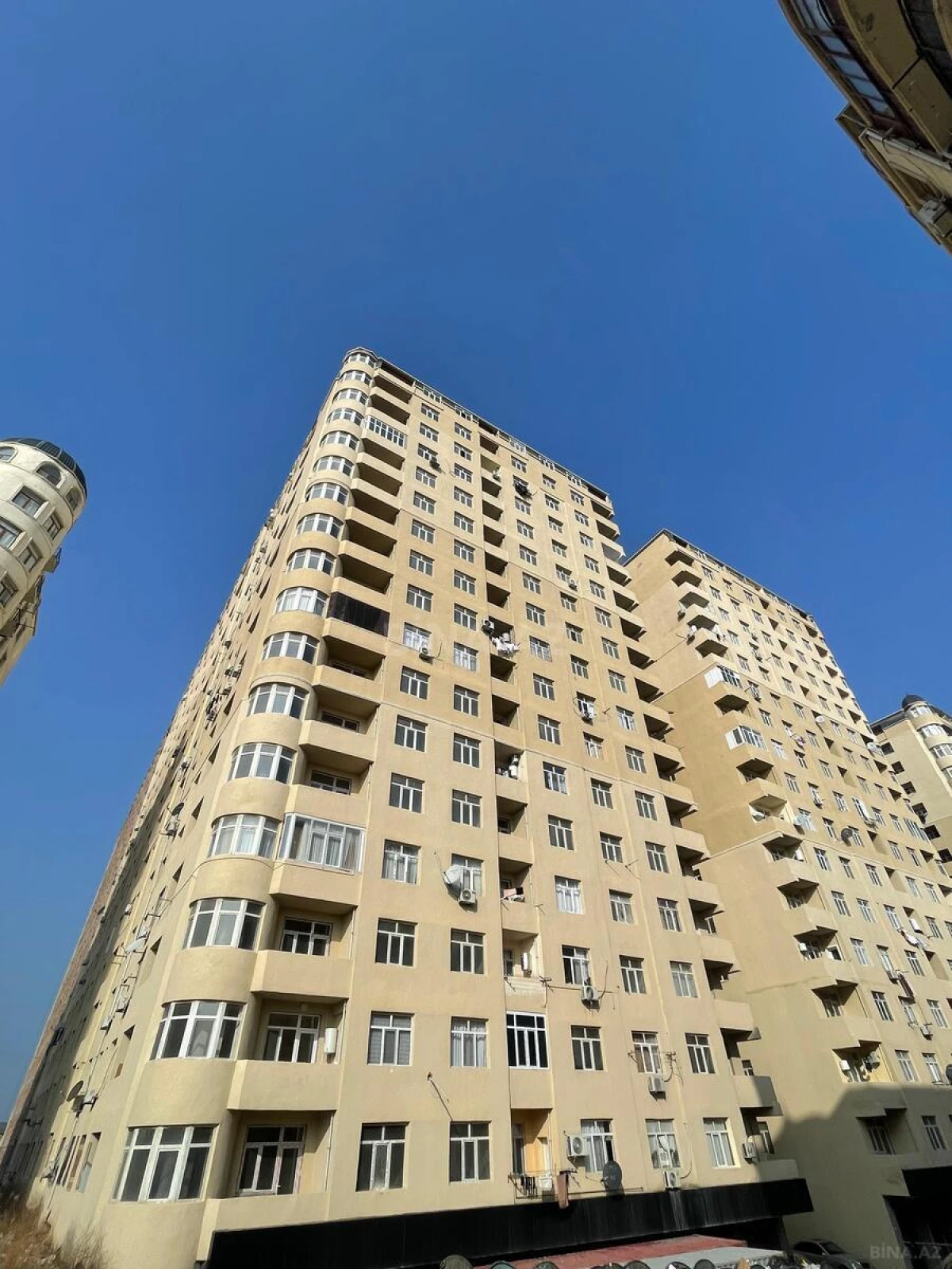 Satılır 1 otaqlı mənzil 47.5 m²