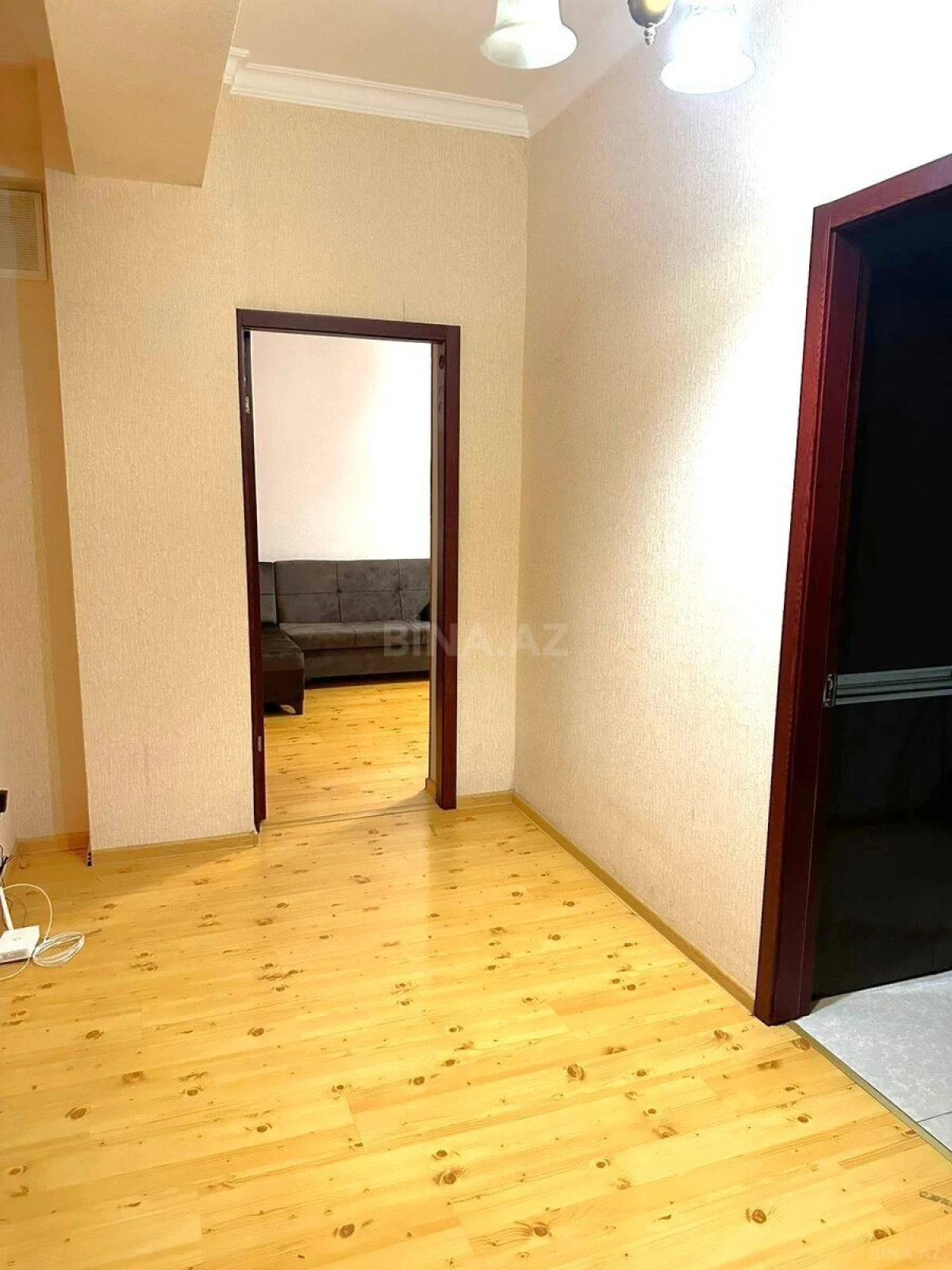 Kirayə verilir 2 otaqlı mənzil 70 m²