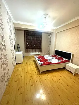 Kirayə verilir 2 otaqlı mənzil 70 m²