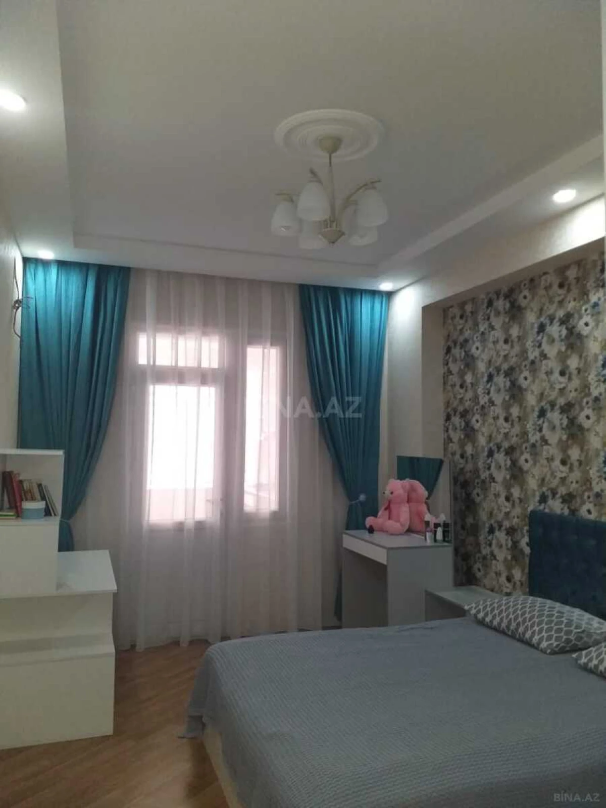 Satılır 2 otaqlı mənzil 71 m²