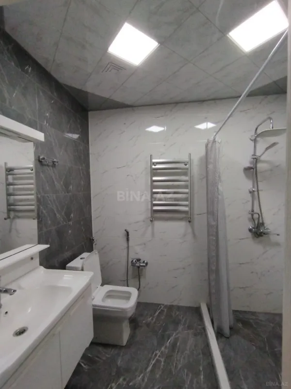 Satılır 2 otaqlı mənzil 71 m²