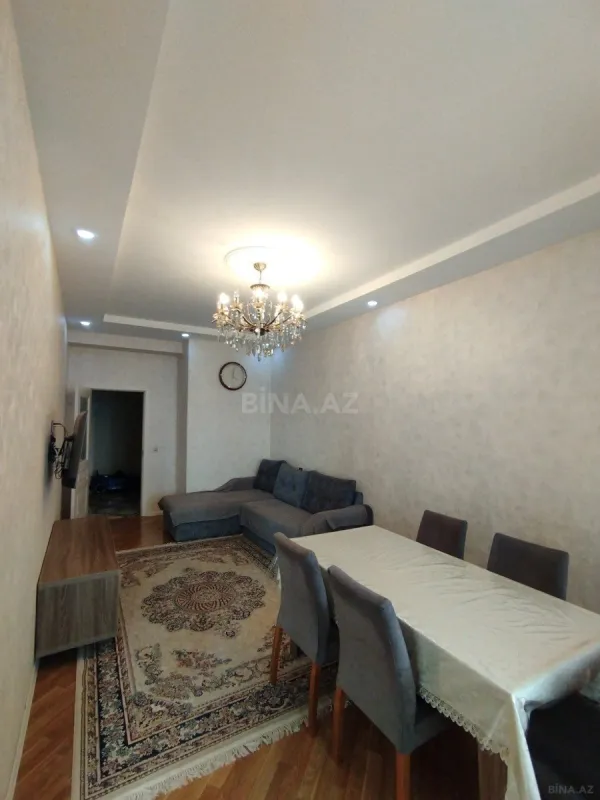 Satılır 2 otaqlı mənzil 71 m²