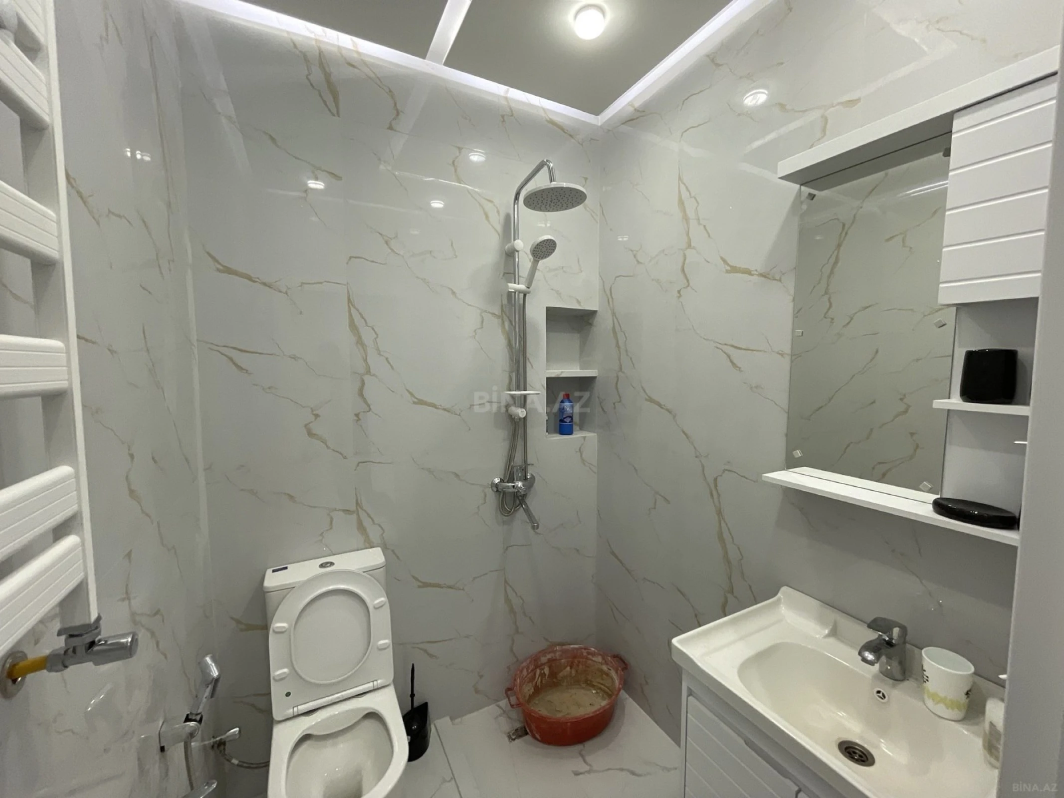 Satılır 2 otaqlı mənzil 42 m²