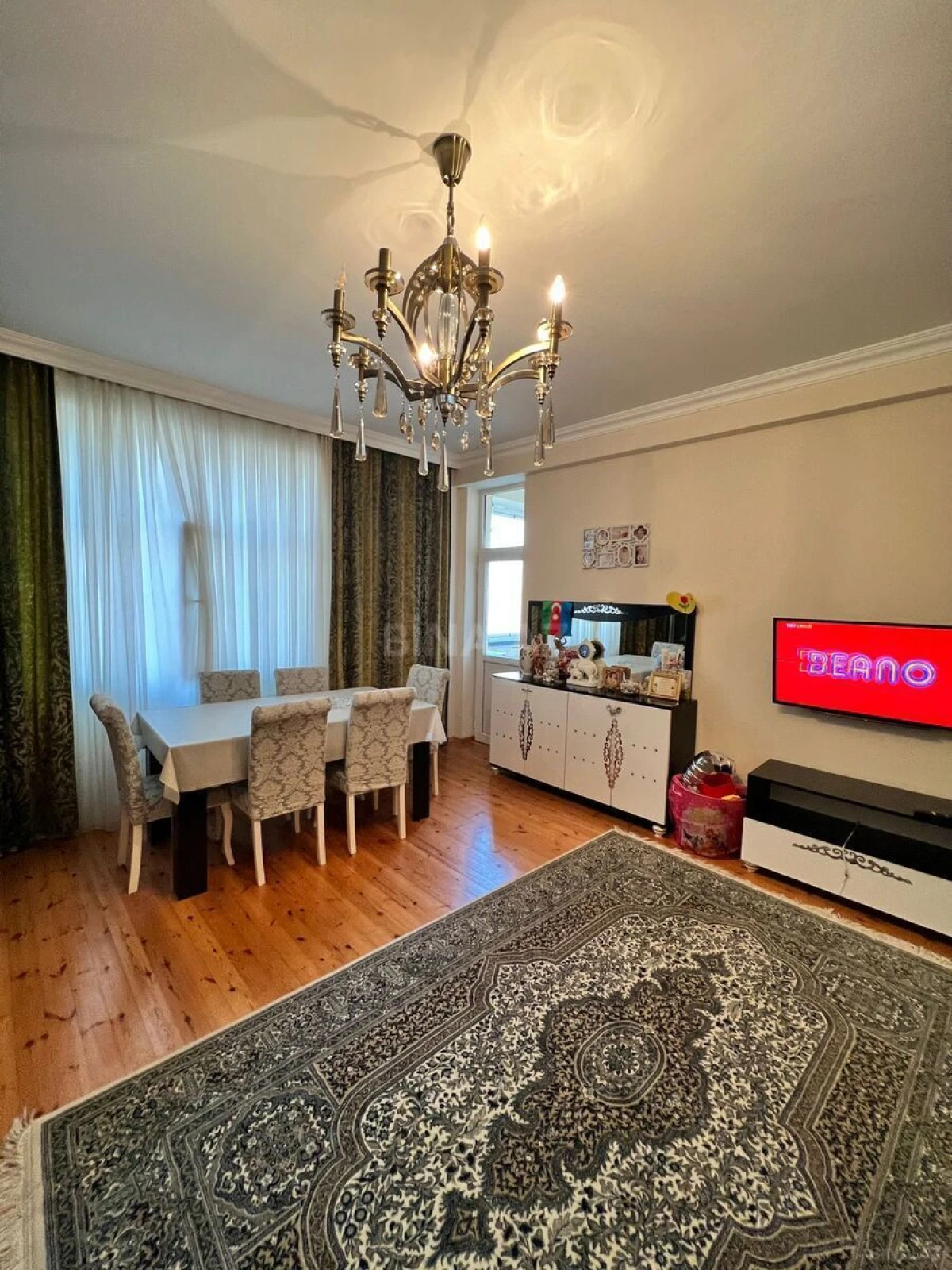 Satılır 2 otaqlı mənzil 86 m²