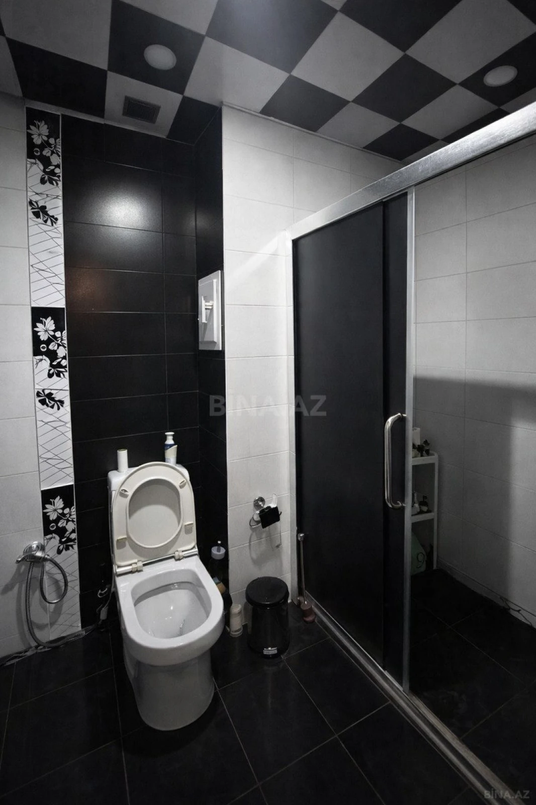 Satılır 2 otaqlı mənzil 66 m²