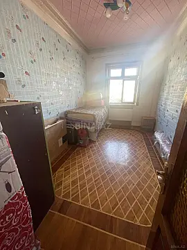 Satılır 9 otaqlı həyət evi 400 m²