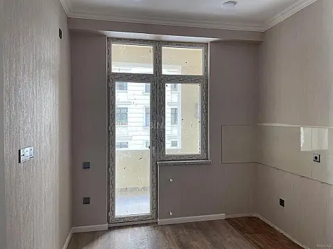 Satılır 2 otaqlı mənzil 83 m²