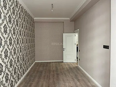 Satılır 2 otaqlı mənzil 83 m²